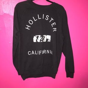 Black Hollister crew neck